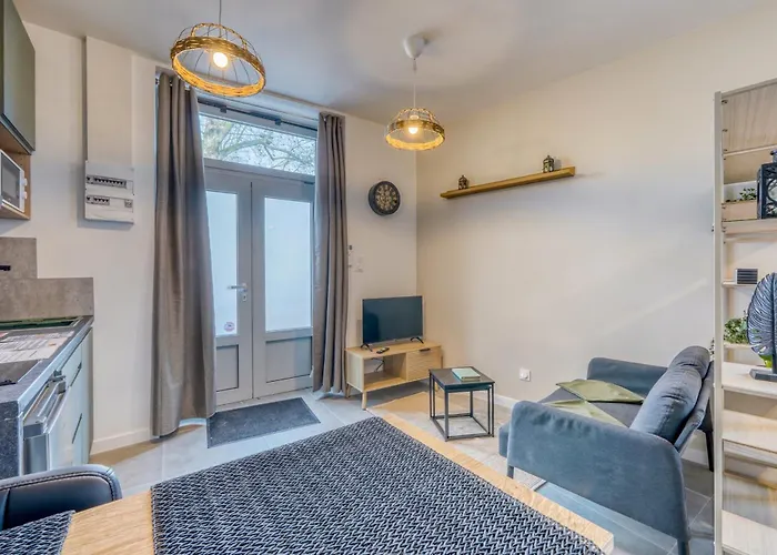 شقة Bright In The Heart Of *